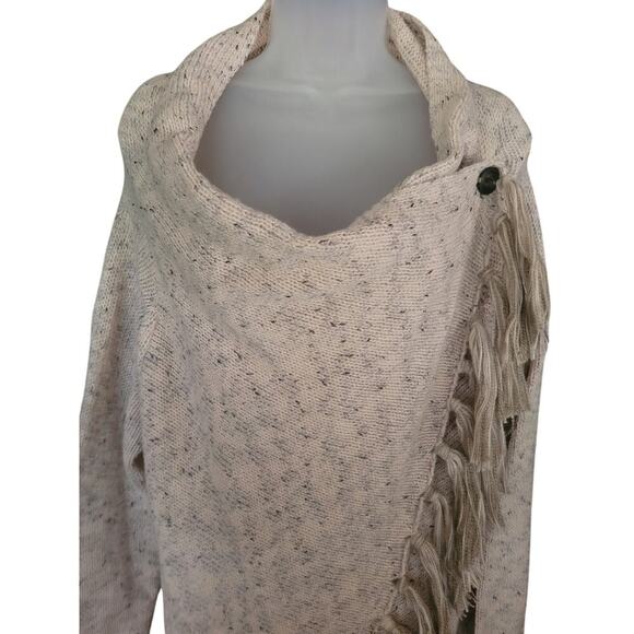 Shawl Womens Cream With Black Fringe Edge Sz M/LG - Picture 4 of 7